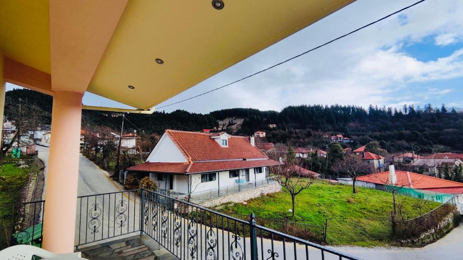 Villa Athamanio - Suite ภายนอก รูปภาพ