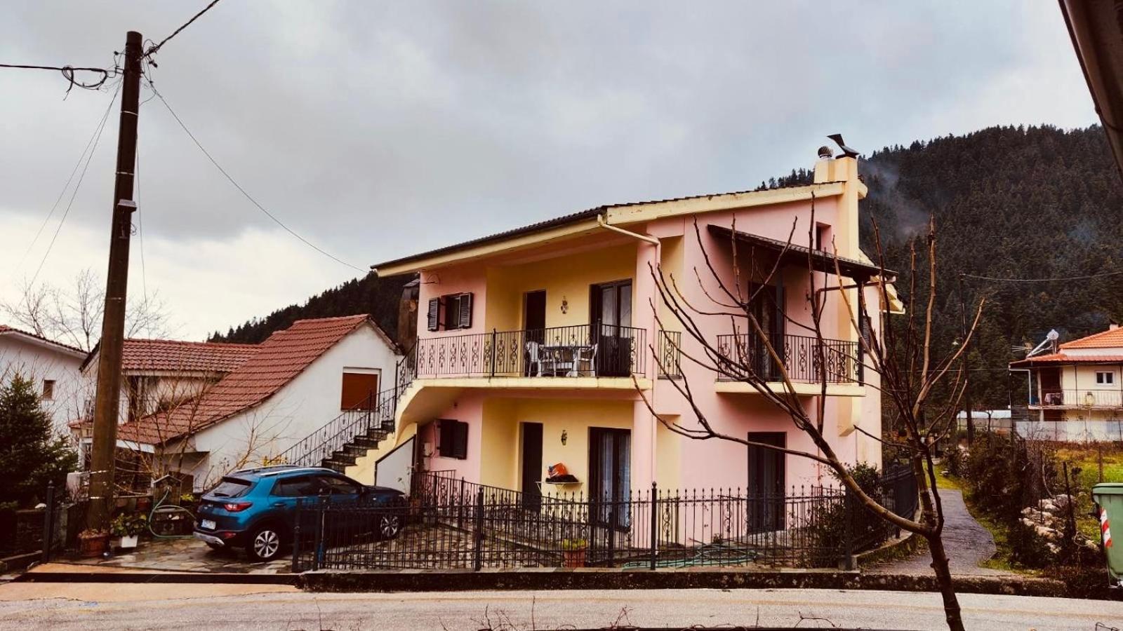 Villa Athamanio - Suite ภายนอก รูปภาพ